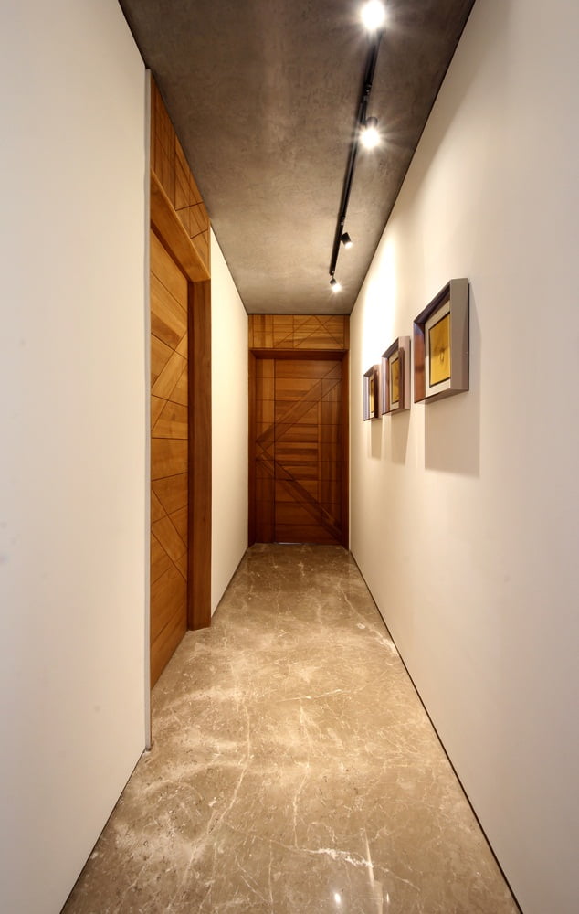 3 generations living in one house, intergenerational living arrangements,